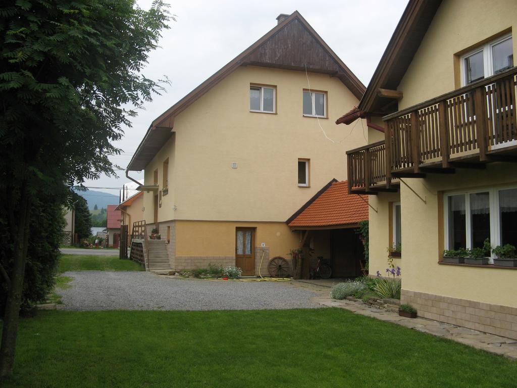 Апартаменты Privat Lubka Зуберец Экстерьер фото