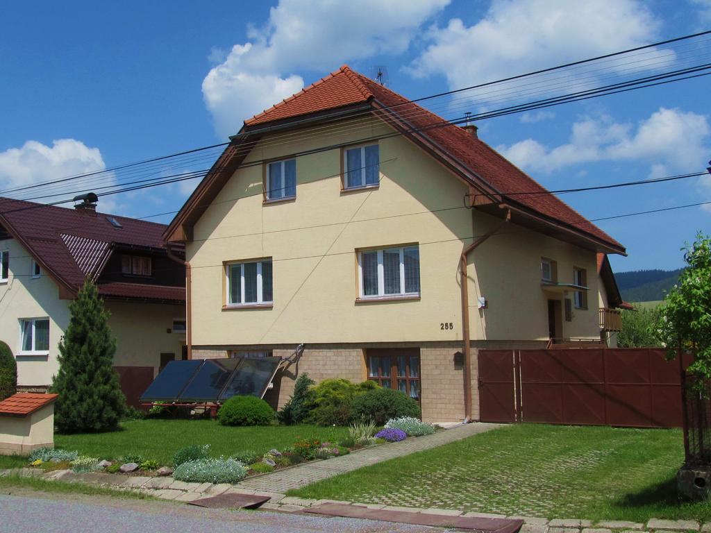 Апартаменты Privat Lubka Зуберец Экстерьер фото